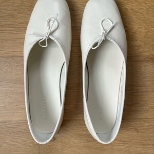 Everlane Women's White Ballet Flats